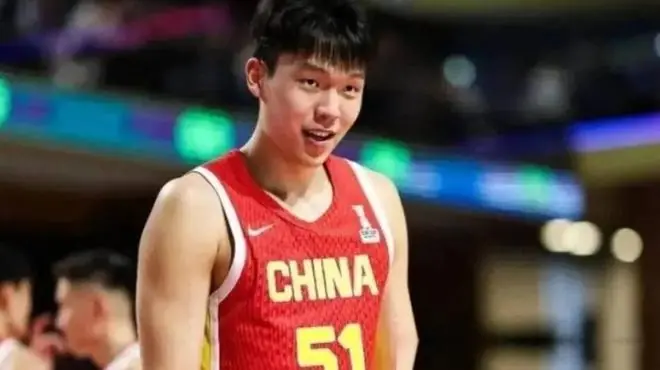 杨瀚森回归国家队